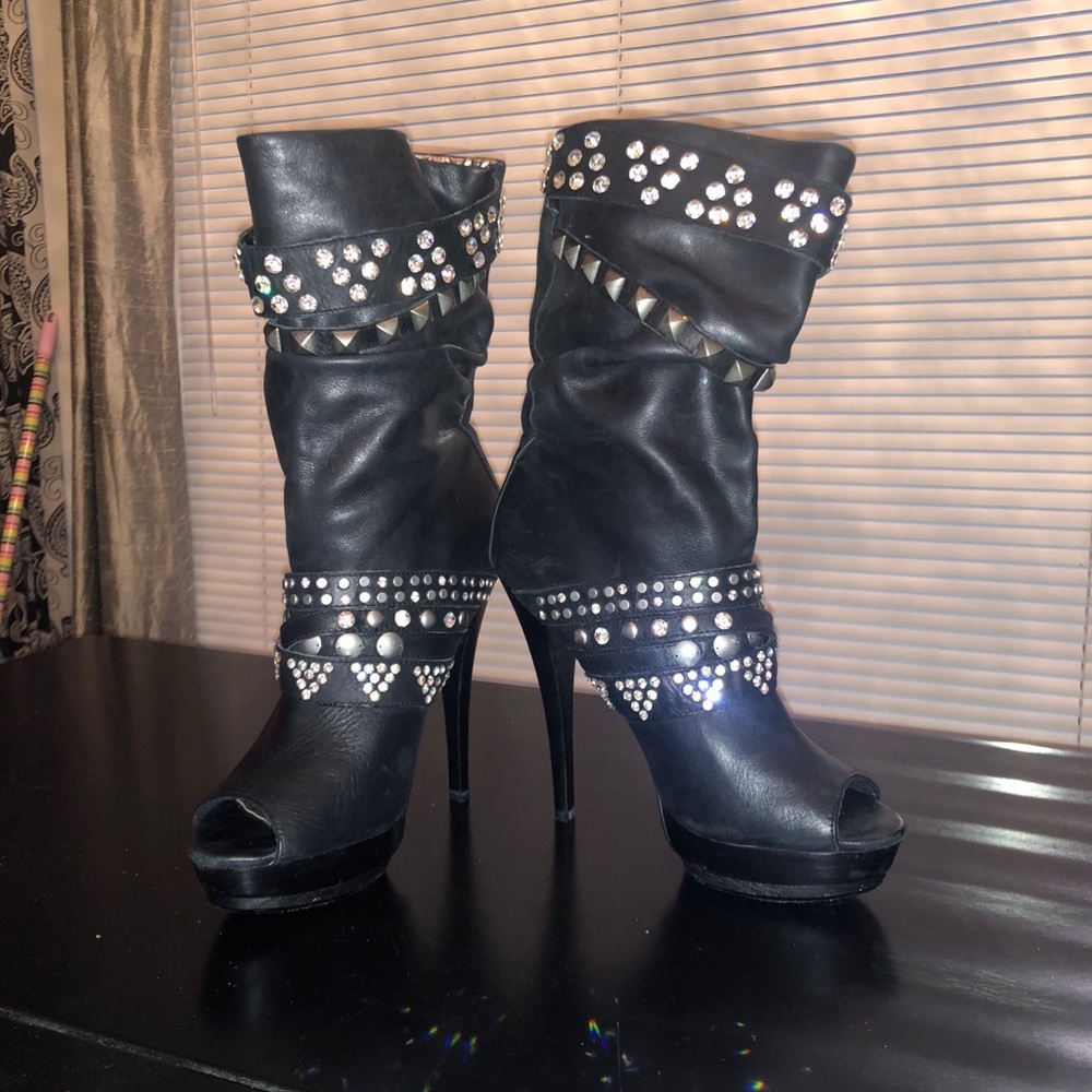 Zigi Rock $ Candy “Jagger” rhinestone boots